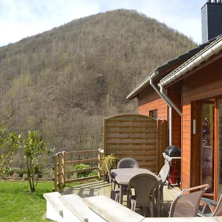 Holiday home In With Garden